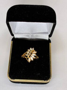 Vintage AVON cocktail ring